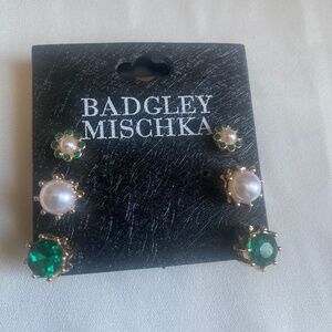 Badgley mischka earrings set